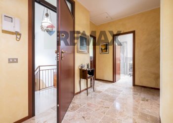 Hall / corridoio - Villa Parma - foto 51