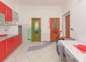 Foto 1 - Trilocale Via Oropa
 
60, Torino - foto 1