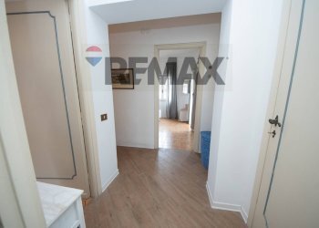 Hall / corridoio - Semi-detached house letizia in fiore
 
6, Anzio - photo 18