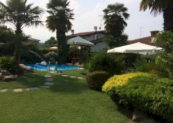 Giardino - Casa semi indipendente Via delle Gardenie
 
11, Castelletto Sopra Ticino - foto 33