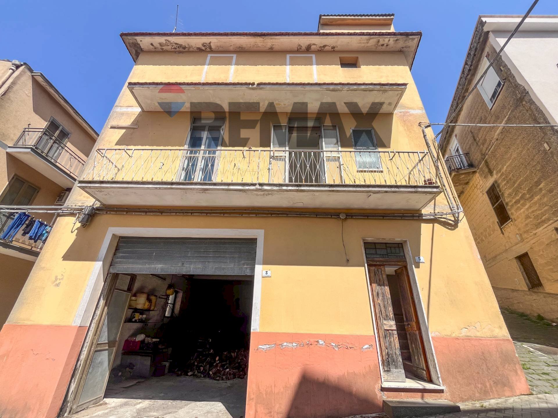Edificio all\'aperto - Independent house Via Rodolfo Morandi
3-5, Buccheri - photo 2
