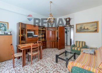 Sala da pranzo - Casa indipendente Via Rodolfo Morandi
 
3-5, Buccheri - foto 19