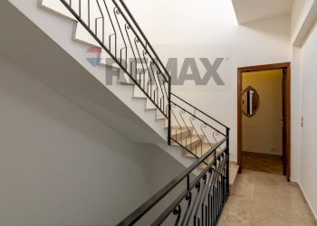 Scale - Appartamento Via Ercolano
 
65, Ragusa - foto 23