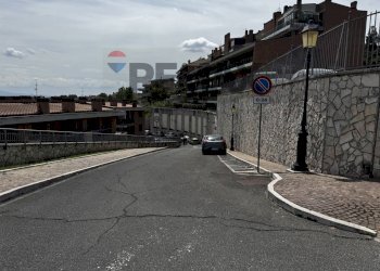 Edificio all\'aperto - Trilocale Via Enrico Mancini
7, Roma - foto 25