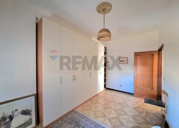 Camera / camera da letto - Four-room apartment Mesagne - photo 23