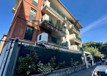 Edificio all\'aperto - Bilocale Via Lucca
3, Milano - foto 1