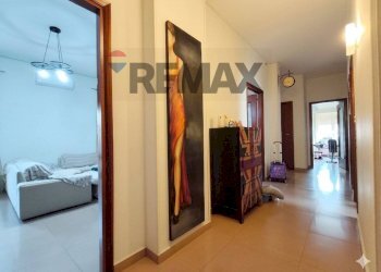 Hall / corridoio - Apartment Via Filippo Brunelleschi
 
104, Palermo - photo 5