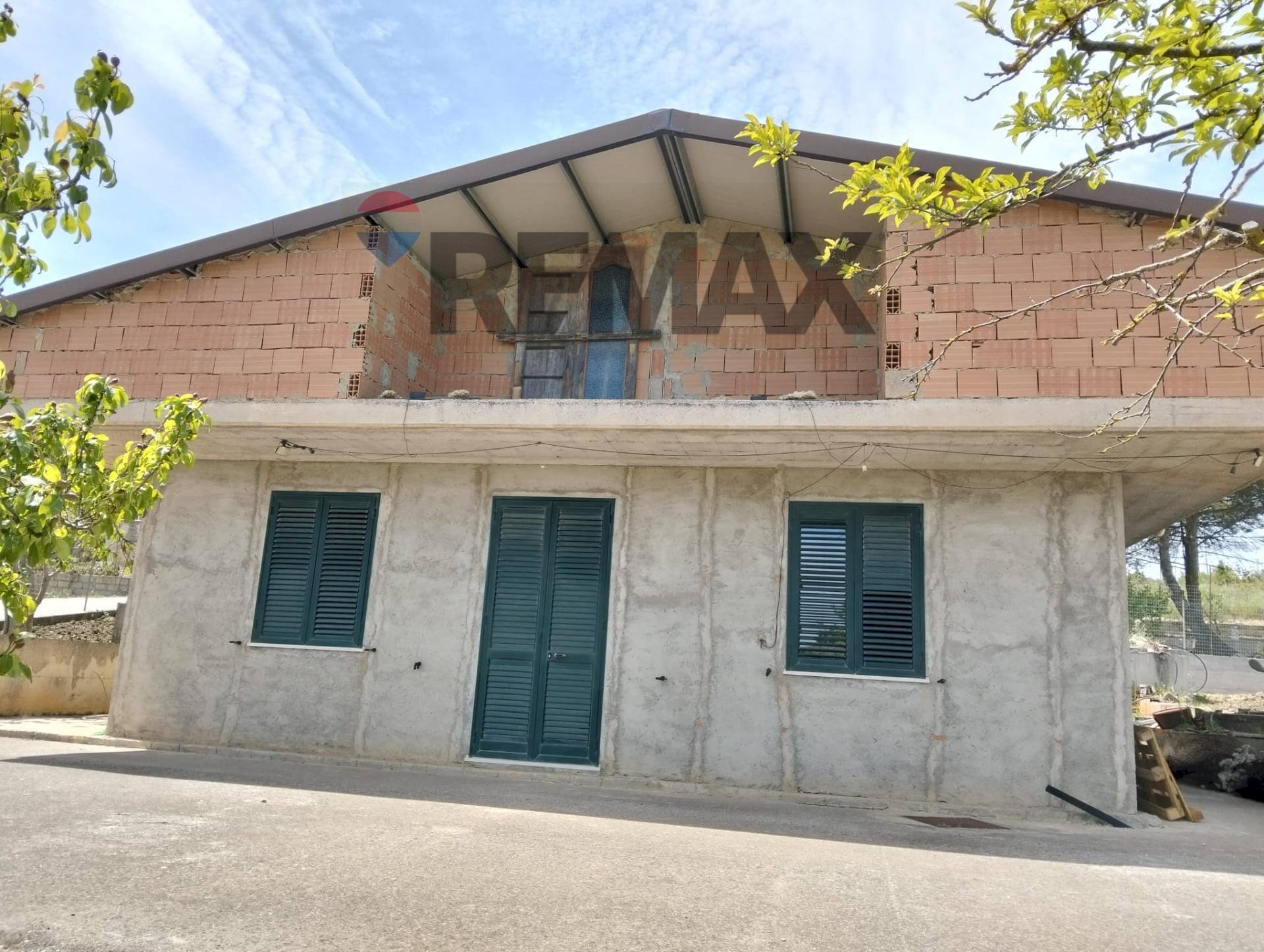 Casa all\'aperto - Villa via Germanò, Mussomeli - foto 1