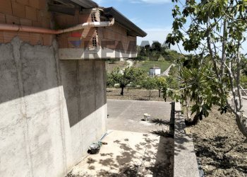 Casa all\'aperto - Villa via Germanò, Mussomeli - foto 13