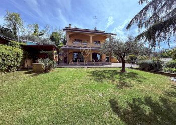 Foto 1 - Casa indipendente Strada Provinciale per Spolotore
 
98, Montesilvano - foto 1
