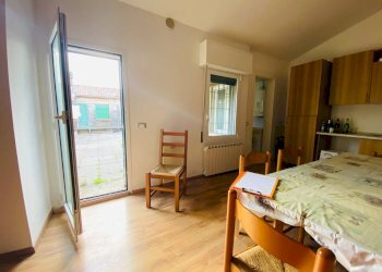 Foto 5 - Four-room apartment via Berzuini, Sermide e Felonica - photo 5