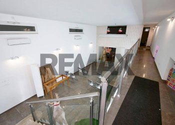 Ricezione / Lobby - Locale Commerciale Via Luigi Ferrannini
 
10/12, Bari - foto 25