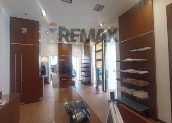 Ricezione / Lobby - Locale Commerciale Napoli - foto 5