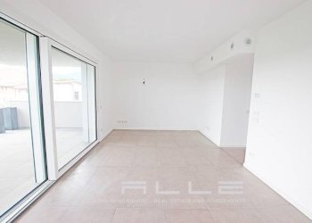 Soggiorno - Three-room apartment via alle cave, Torre Boldone - photo 10
