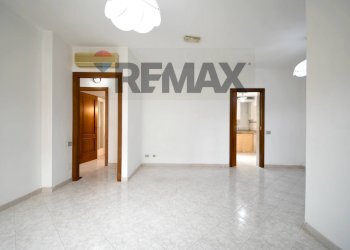 soggiorno - Three-room apartment Via Giuseppe di Vittorio
 
41, Selargius - photo 7