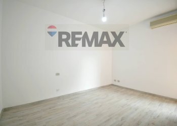 Seconda camera - Three-room apartment Via Giuseppe di Vittorio
 
41, Selargius - photo 22