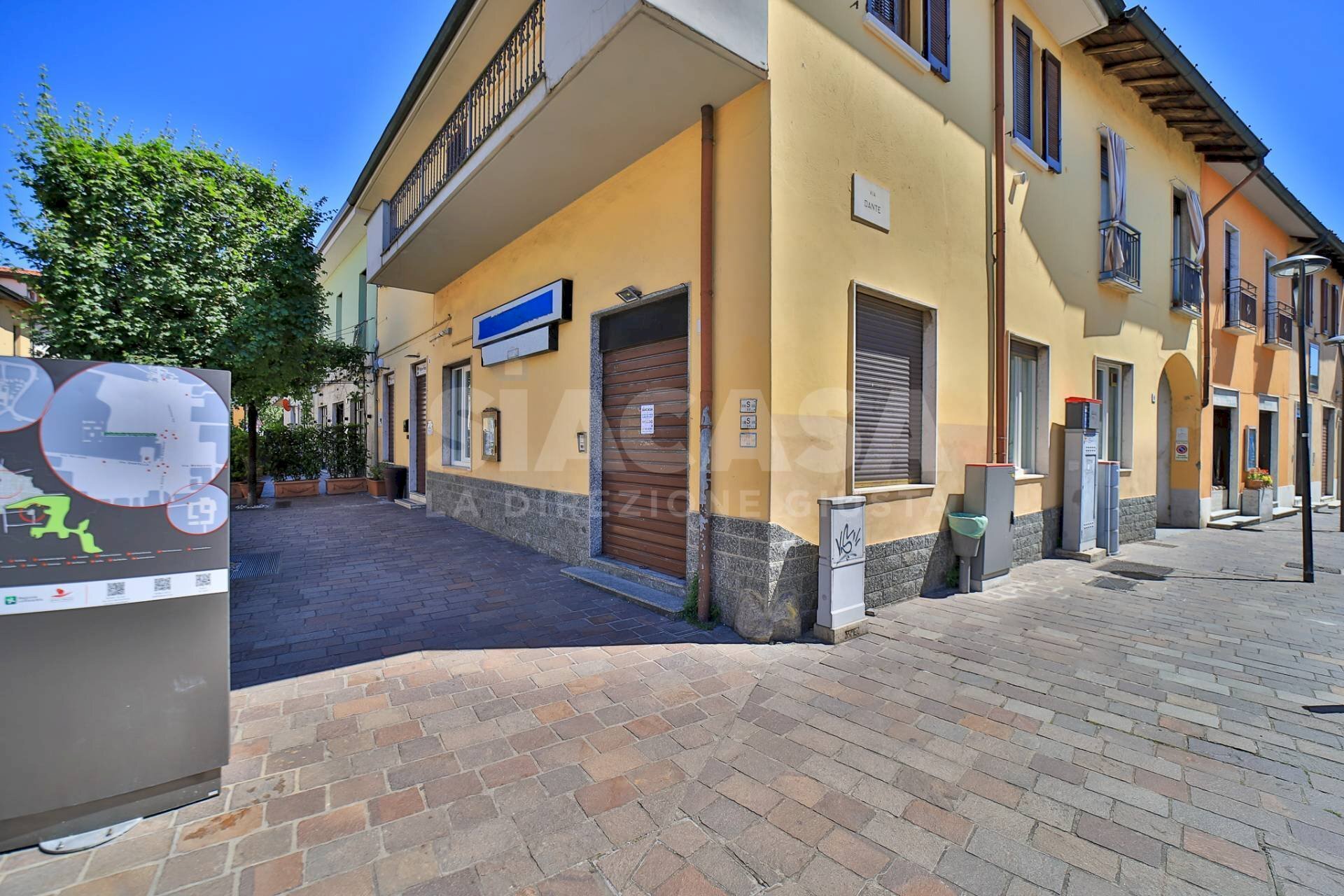 Foto 2 - Shop Bellusco - photo 2