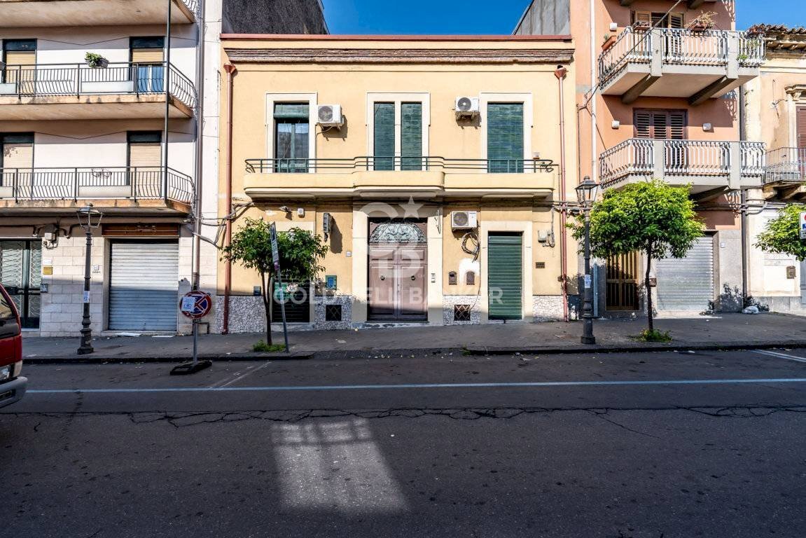 Foto 1 - Commercial Premises via vittorio emanuele
 
158, Aci Catena - photo 1
