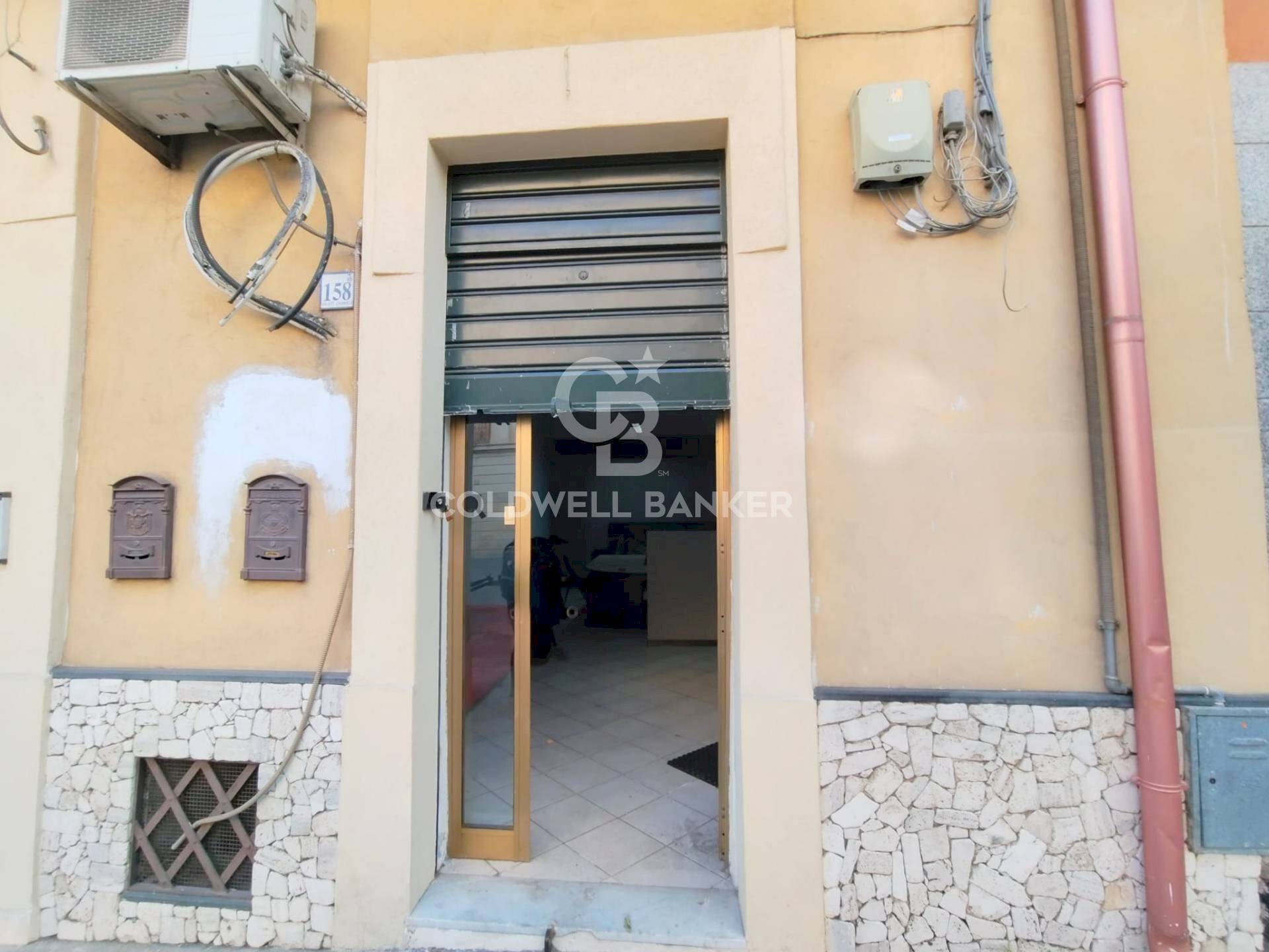 Foto 2 - Commercial Premises via vittorio emanuele
 
158, Aci Catena - photo 2
