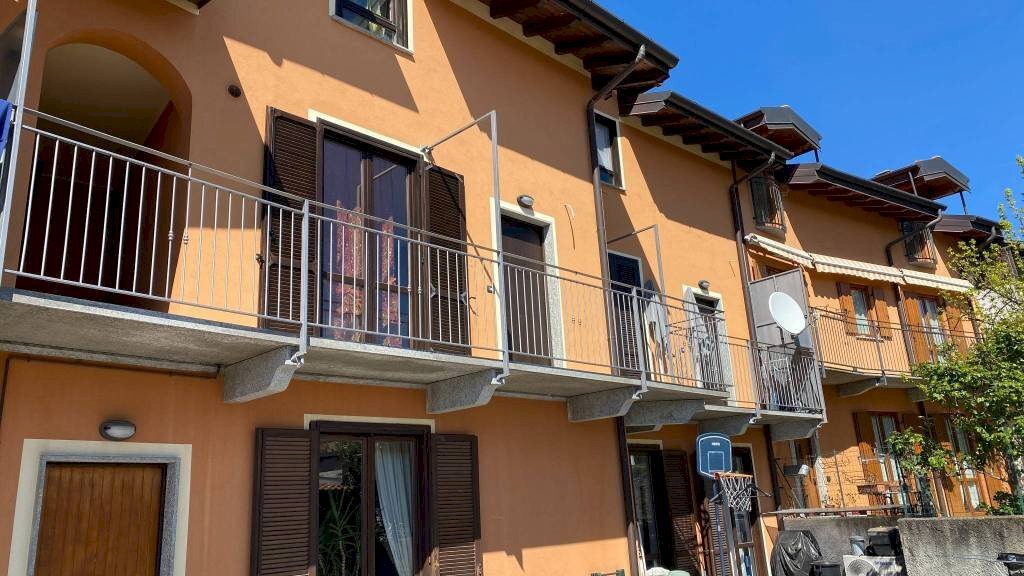 Facciata - Bilocale vicolo dei Romani, Casorate Sempione - foto 3