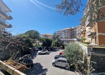 Vista - Quadrilocale via Alessandro Varaldo, 28, Genova (zona Quarto) - foto 9