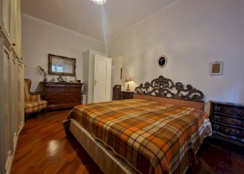 Camera da letto - Quadrilocale via Alessandro Varaldo, 28, Genova (zona Quarto) - foto 14