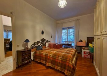 Camera da letto - Four-room apartment via Alessandro Varaldo, 28, Genova (neighborhood Quarto) - photo 24