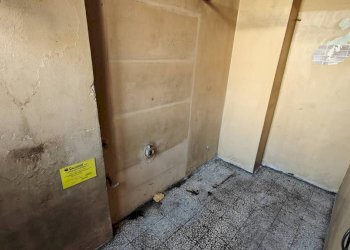 Stanza non arredata - Negozio corso Svizzera, 149, Torino (zona San Donato) - foto 9