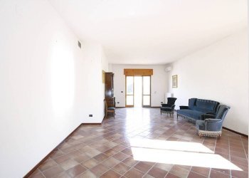 Attic viale Italia, Matino - photo 14
