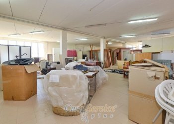 Interno non residenziale - Stabile - Palazzo SP52, Gallipoli - foto 3