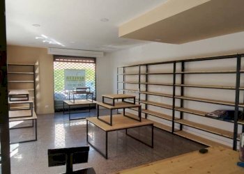 Interno non residenziale - Negozio via San Domenico, Casarano - foto 6
