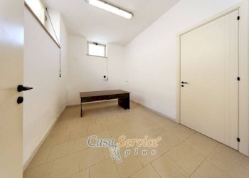 Stanza non arredata - Capannone strada Vicinale di Capieli, Racale - foto 8