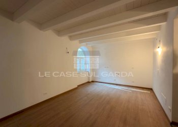 Soggiorno cottura - Three-room apartment via Francesco Redi
7, Toscolano-Maderno - photo 9