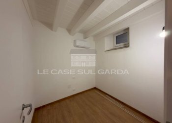 Cameretta - studio - Three-room apartment via Francesco Redi
7, Toscolano-Maderno - photo 17