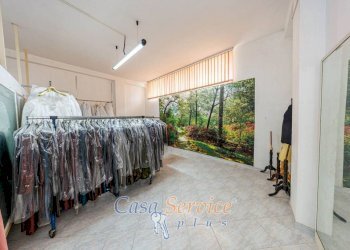 Interno non residenziale - Shop via Martiri d'Ungheria, Ugento - photo 4