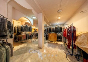 Interno non residenziale - Shop via Martiri d'Ungheria, Ugento - photo 7