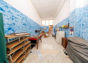 Stanza arredata - Shop via Martiri d'Ungheria, Ugento - photo 15