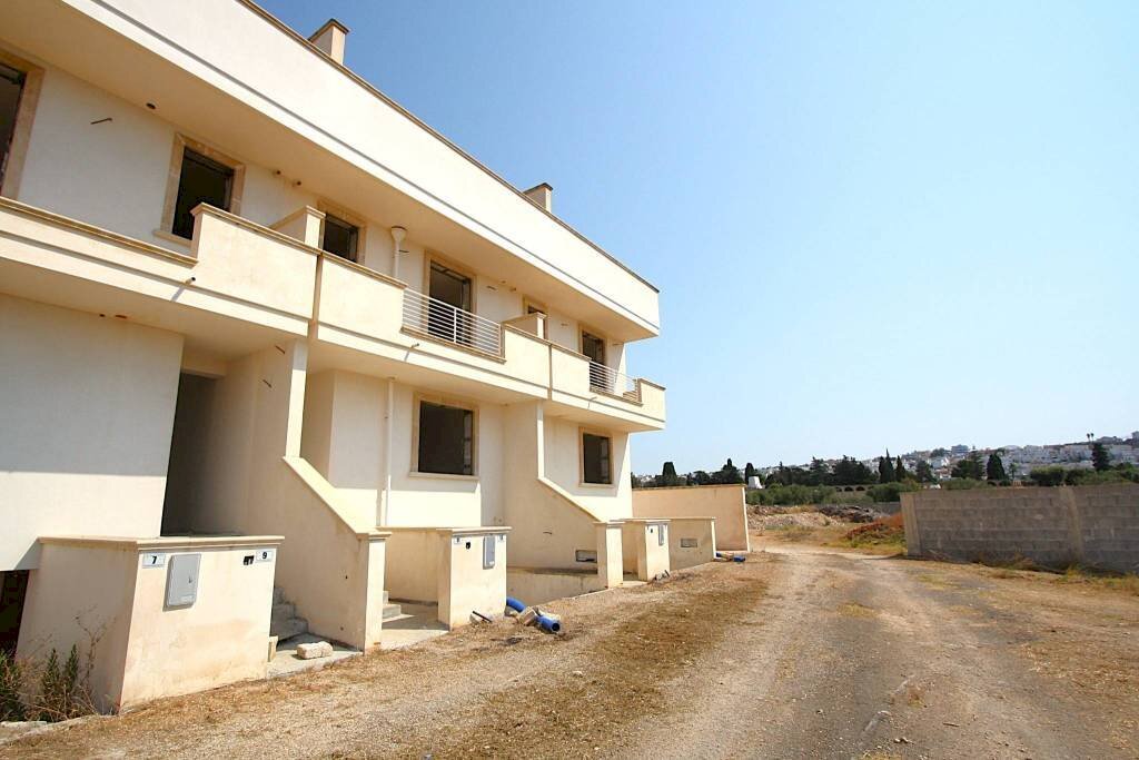 Facciata - Casa indipendente via Olimpia, Matino - foto 1