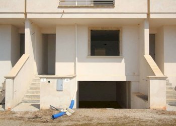 Facciata - Casa indipendente via Olimpia, Matino - foto 3