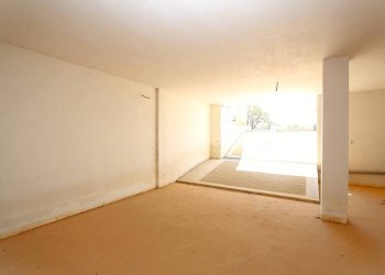 Interno palazzo - Casa indipendente via Olimpia, Matino - foto 29