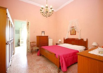 Camera da letto - Casa indipendente via San Giovanni Bosco, Matino - foto 9