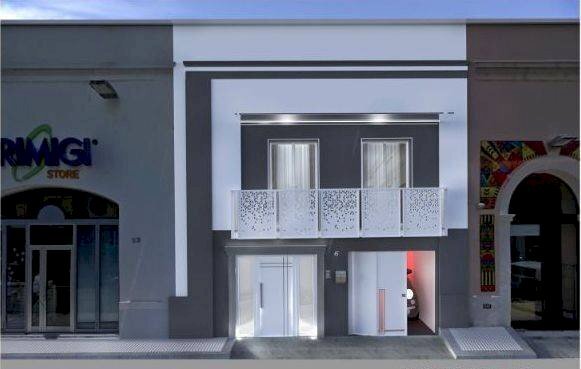 Facciata - Casa indipendente via Gian Giacomo Lazzari, Gallipoli - foto 2