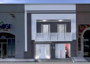 Facciata - Casa indipendente via Gian Giacomo Lazzari, Gallipoli - foto 2