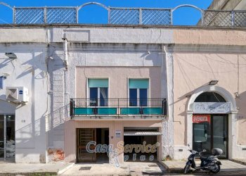Facciata - Casa indipendente via Gian Giacomo Lazzari, Gallipoli - foto 4