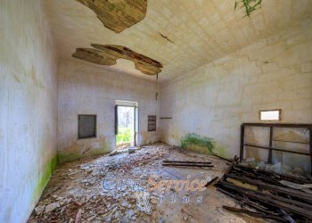 Stanza non arredata - Terreno edificabile via Carlo Antonio Coppola, Alezio - foto 12