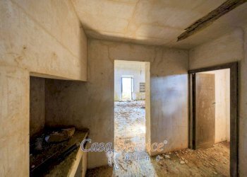 Stanza non arredata - Terreno edificabile via Carlo Antonio Coppola, Alezio - foto 14