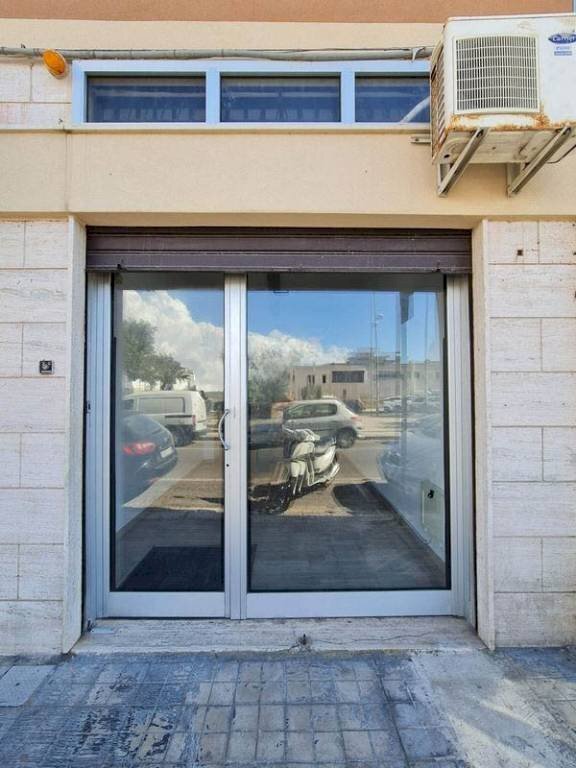 Ingresso - Shop viale Bari, Gallipoli - photo 1