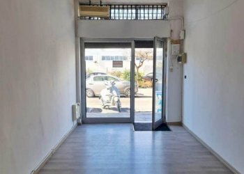 Interno non residenziale - Shop viale Bari, Gallipoli - photo 2