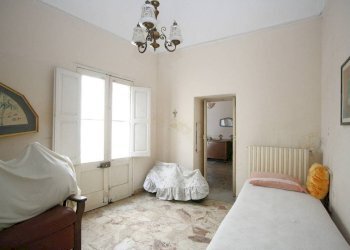 Camera da letto - Casa indipendente corso 20 Settembre, Casarano - foto 17