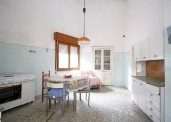 Cucina - Casa indipendente corso 20 Settembre, Casarano - foto 22